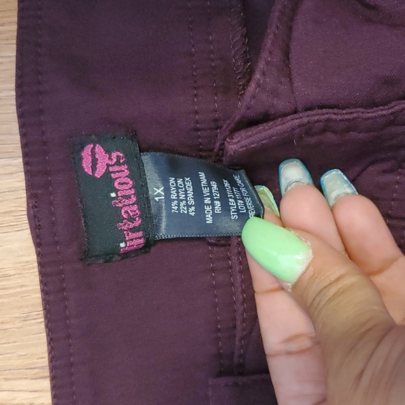 Plum colored trouser pant with stretch - Picture 3 of 5